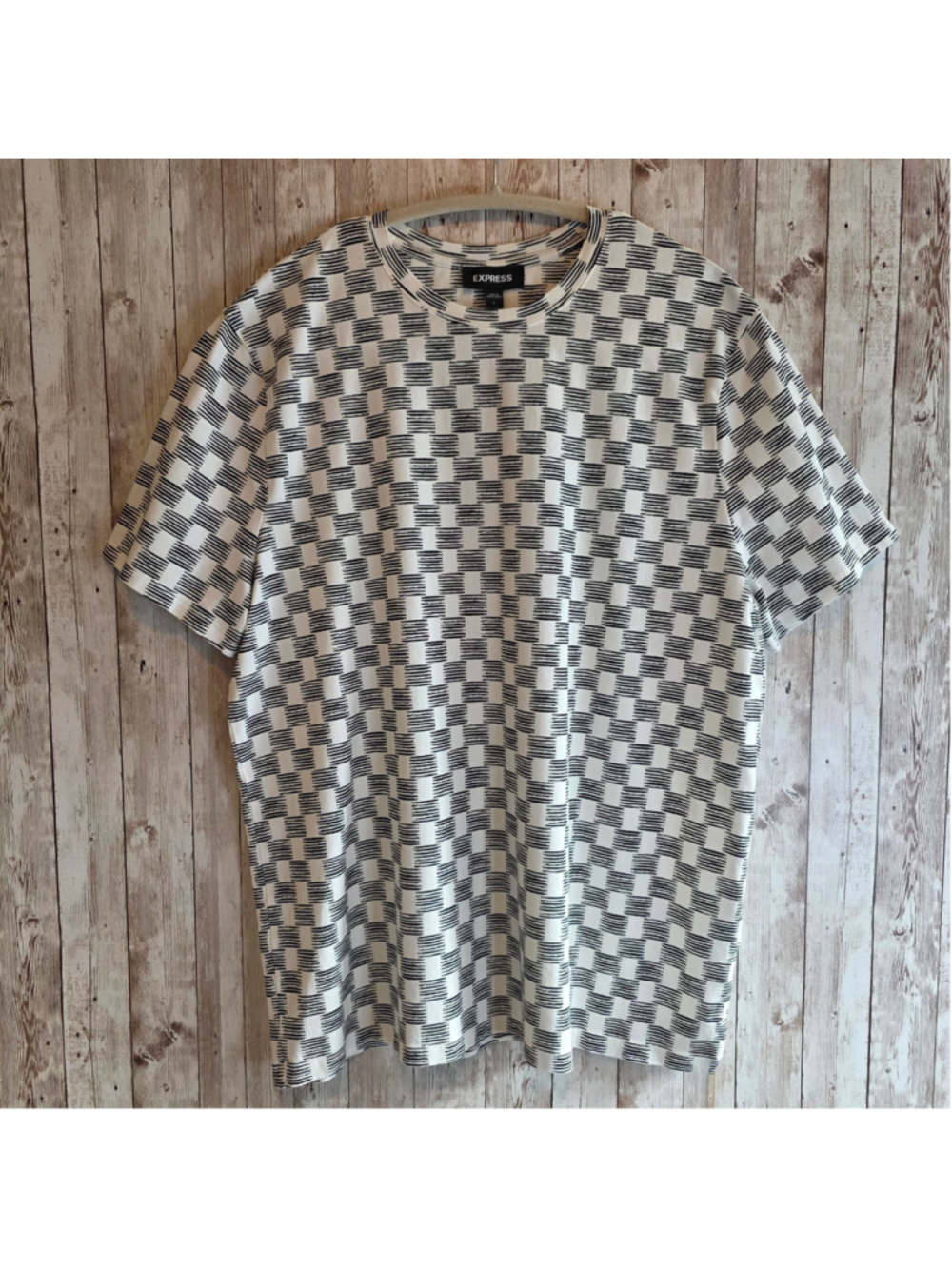 Men's Express Short Sleeve Tee, Size L, White and Black Checkered Pattern NWOT